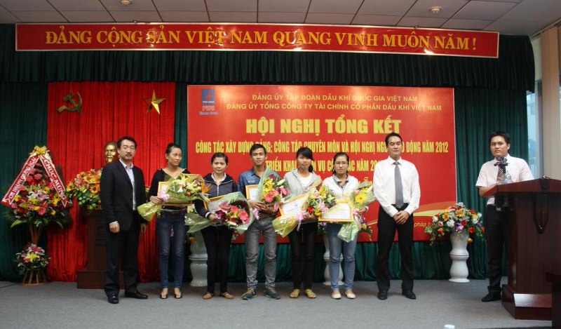 Trao học bổng 