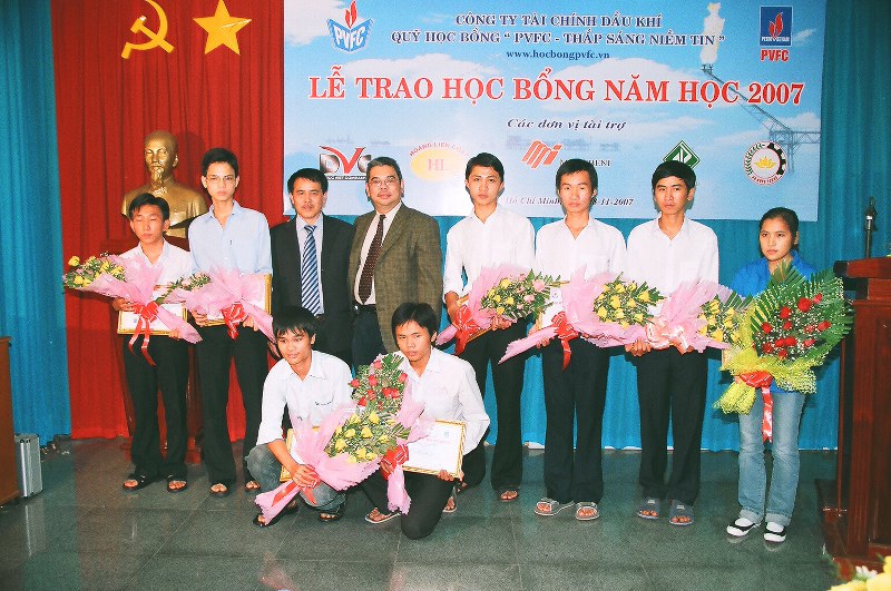 Trao học bổng 