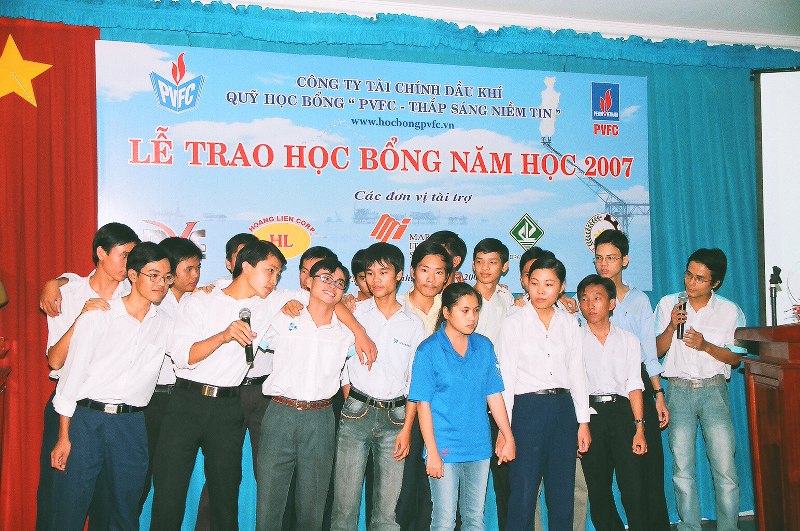 Trao học bổng 