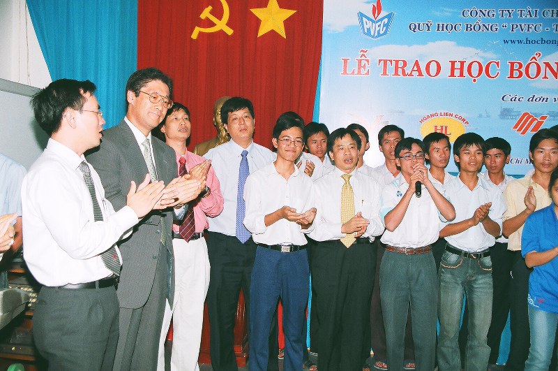 Trao học bổng 